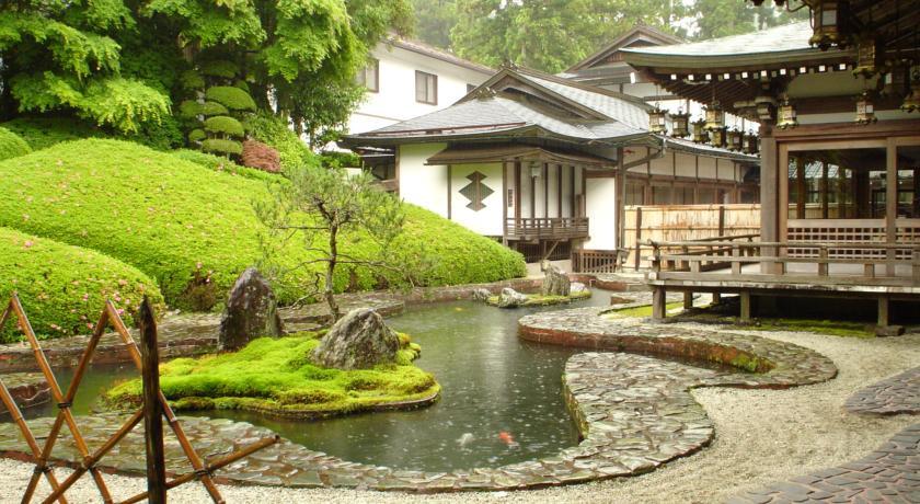Отель Koyasan Onsen Fukuchiin