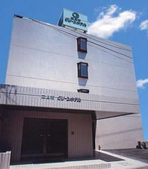 Отель Futsukaichi Green Hotel