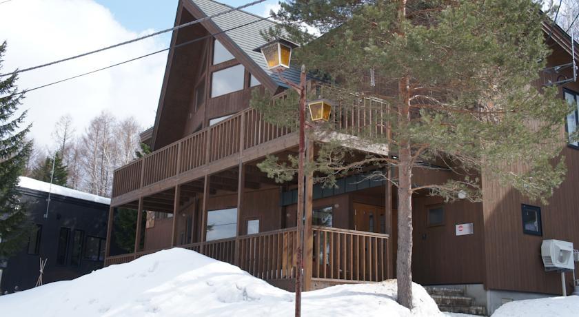 Отель Furano Lodge 10