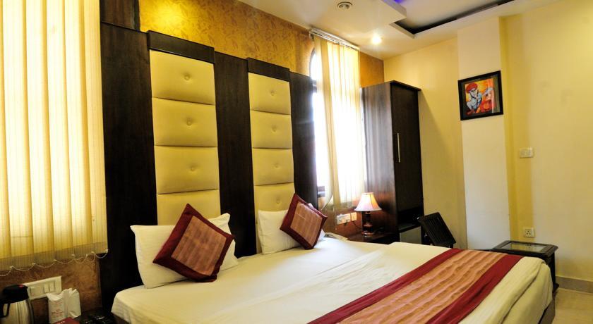 Отель Hotel Aman International