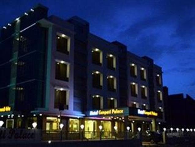 Отель Hotel Ganapati Palace