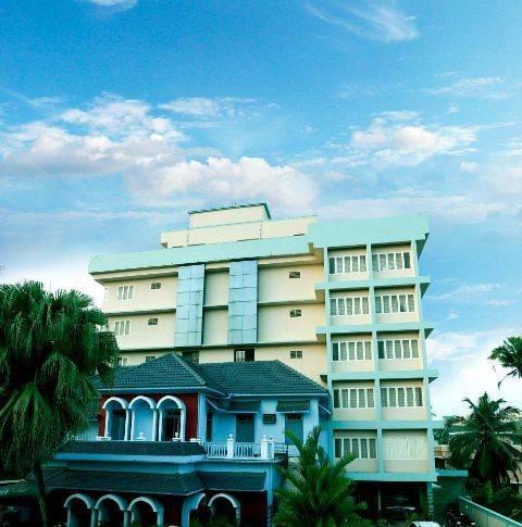 Отель Hotel Prince Palace