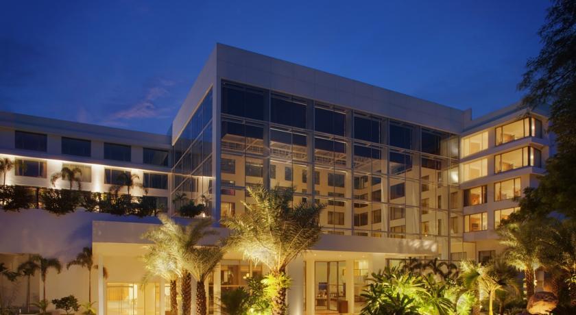 Radisson Blu Plaza Hotel