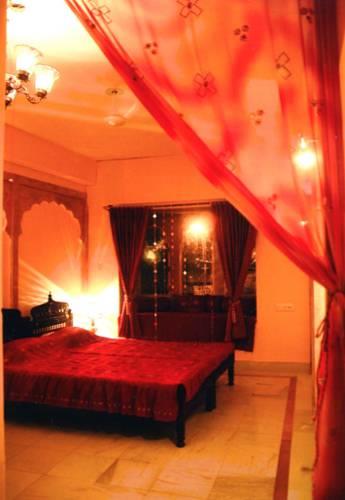 Отель Hotel Haveli