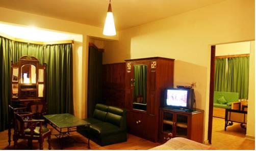 Отель Hotel D'Chalet