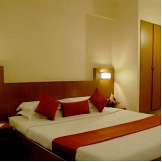 Отель Hotel Maurya Palace