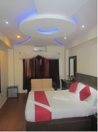 Отель Hotel MB International