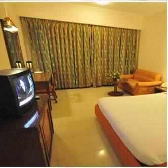 Отель The President Hotel