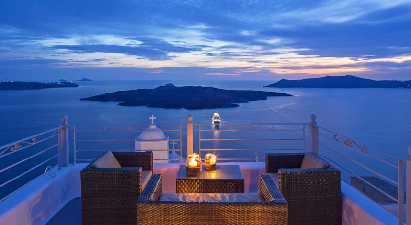 Отель Aroma Suites
