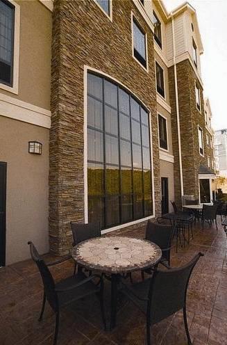 Отель Staybridge Suites Rogers-Bentonville