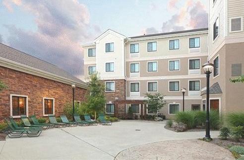 Отель Staybridge Suites Fayetteville