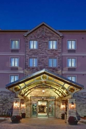 Отель Staybridge Suites Mississauga