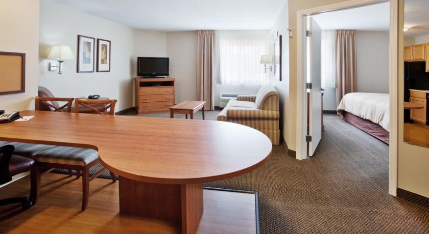 Отель Candlewood Suites Savannah Airport