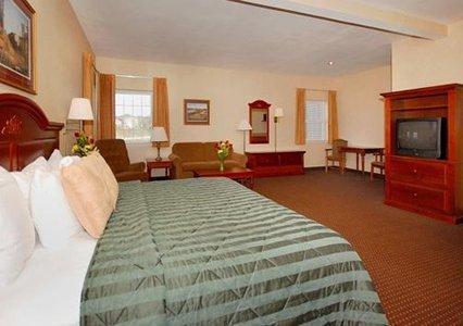 Отель Comfort Inn Warrensburg Station