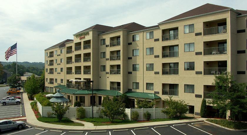 Отель Courtyard by Marriott Norwich