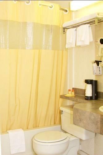 Отель Days Inn Emporia KS