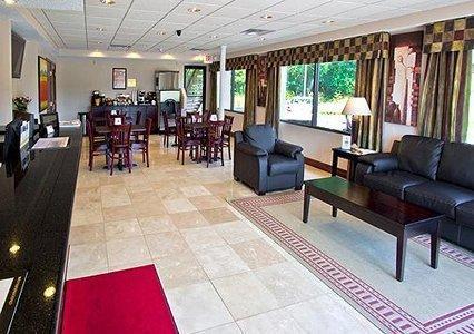 Отель Econo Lodge Mount Laurel