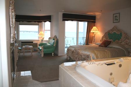 Отель Tides Inn