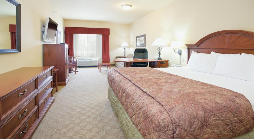 Отель La Quinta Inn & Suites Rifle
