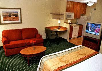 Отель TownePlace Suites Stafford