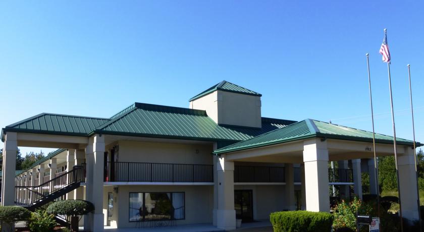 Отель Red Roof Inn Fayetteville