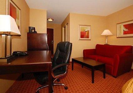 Отель Comfort Suites Exton