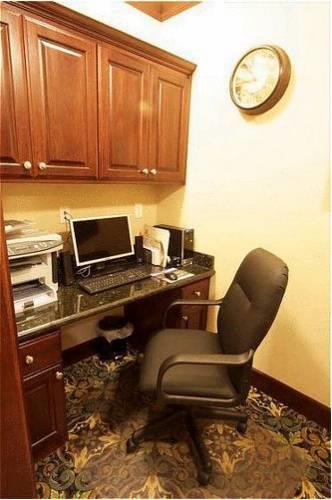 Отель Staybridge Suites Houston - Clear Lake