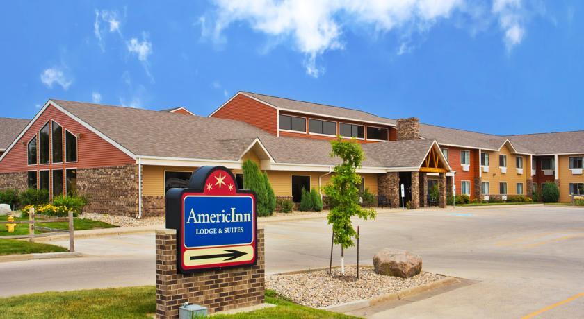 Отель AmericInn Lodge & Suites Aberdeen