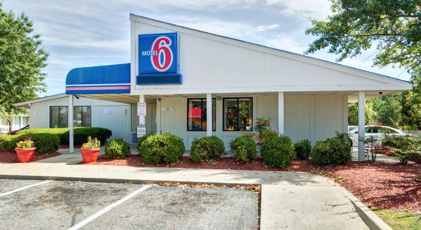 Отель Motel 6 Pinehurst - Aberdeen