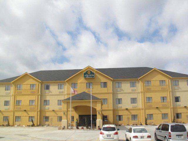Отель La Quinta Inn & Suites Ada
