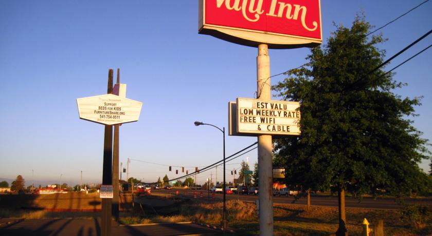 Отель Valu Inn Albany