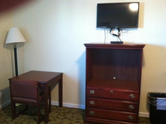 Отель Tumbleweed Inn & Suites