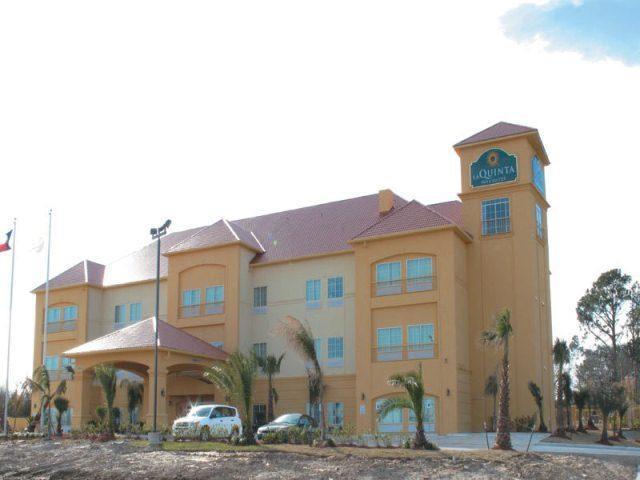 Отель La Quinta Inn & Suites Alvin
