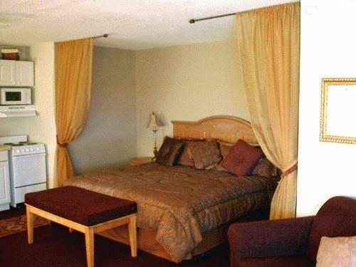 Отель Andrews Motor Inn