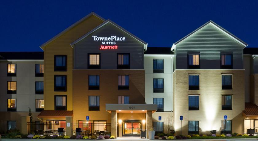 Отель TownePlace Suites Ann Arbor South