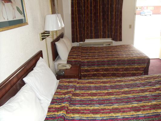 Отель Antlers Budget Inn