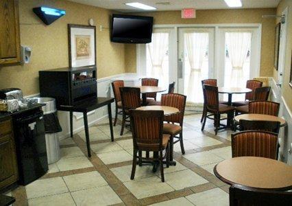 Отель Quality Inn Arab