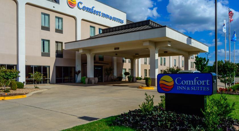 Отель Comfort Inn & Suites Ardmore