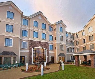 Отель Staybridge Suites Hot Springs