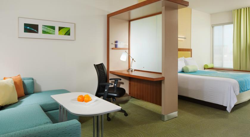 Отель SpringHill Suites Ashburn Dulles North