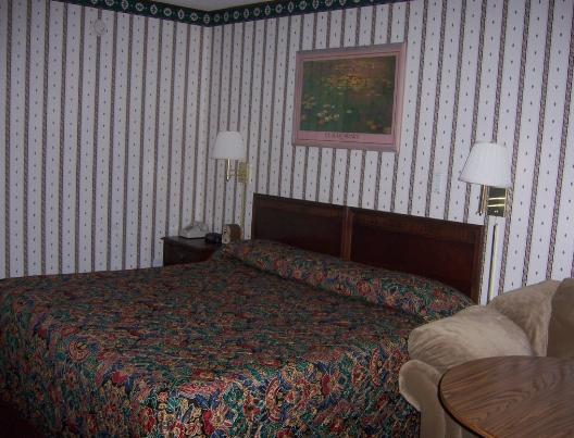 Отель Victorian Inn Athens