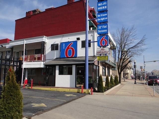 Отель Motel 6 Baltimore Downtown