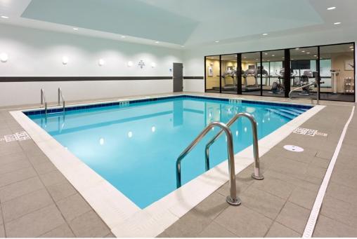 Отель Holiday Inn Express and Suites Batavia