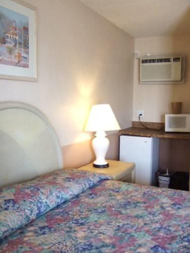 Отель Royal Court Motel