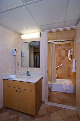Отель Reges Oceanfront Resort