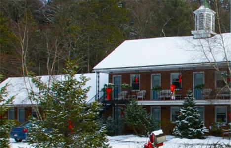Отель Berkshire Hills Motel