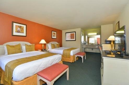 Отель Lexington Inn & Suites Yuba City