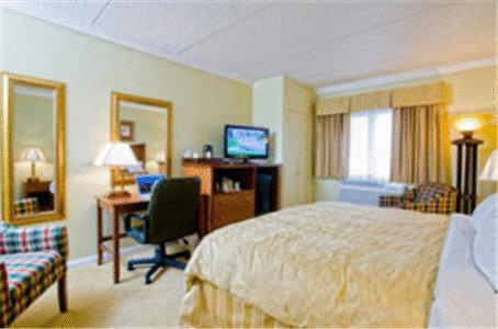 Отель Best Western PLUS Franklin Square Inn