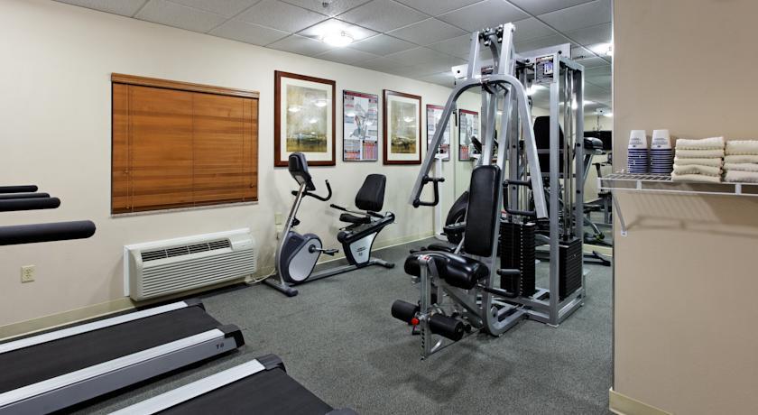 Отель Candlewood Suites Tuscaloosa