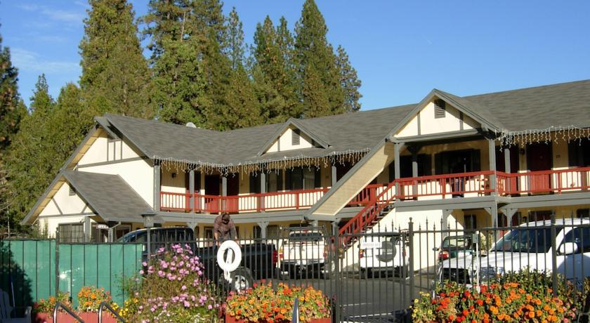 Отель Wildwood Inn